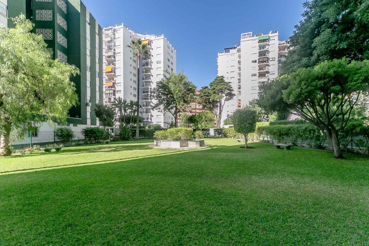 Apartamento Renovado, Tu Escapada De Vacaciones Ideal Фуeнхирола Екстериор снимка