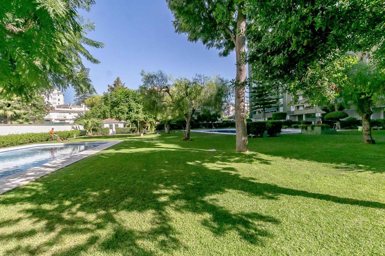 Apartamento Renovado, Tu Escapada De Vacaciones Ideal Фуeнхирола Екстериор снимка
