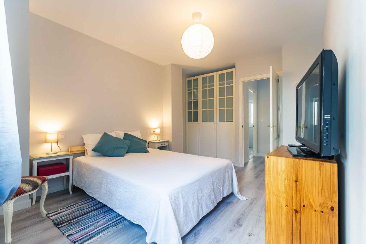 Apartamento Renovado, Tu Escapada De Vacaciones Ideal Фуeнхирола Екстериор снимка