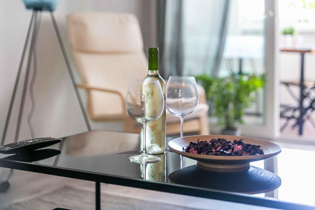 Apartamento Renovado, Tu Escapada De Vacaciones Ideal Фуeнхирола Екстериор снимка