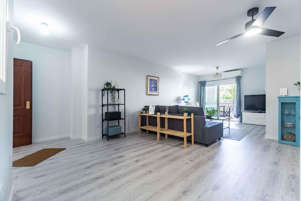Apartamento Renovado, Tu Escapada De Vacaciones Ideal Фуeнхирола Екстериор снимка