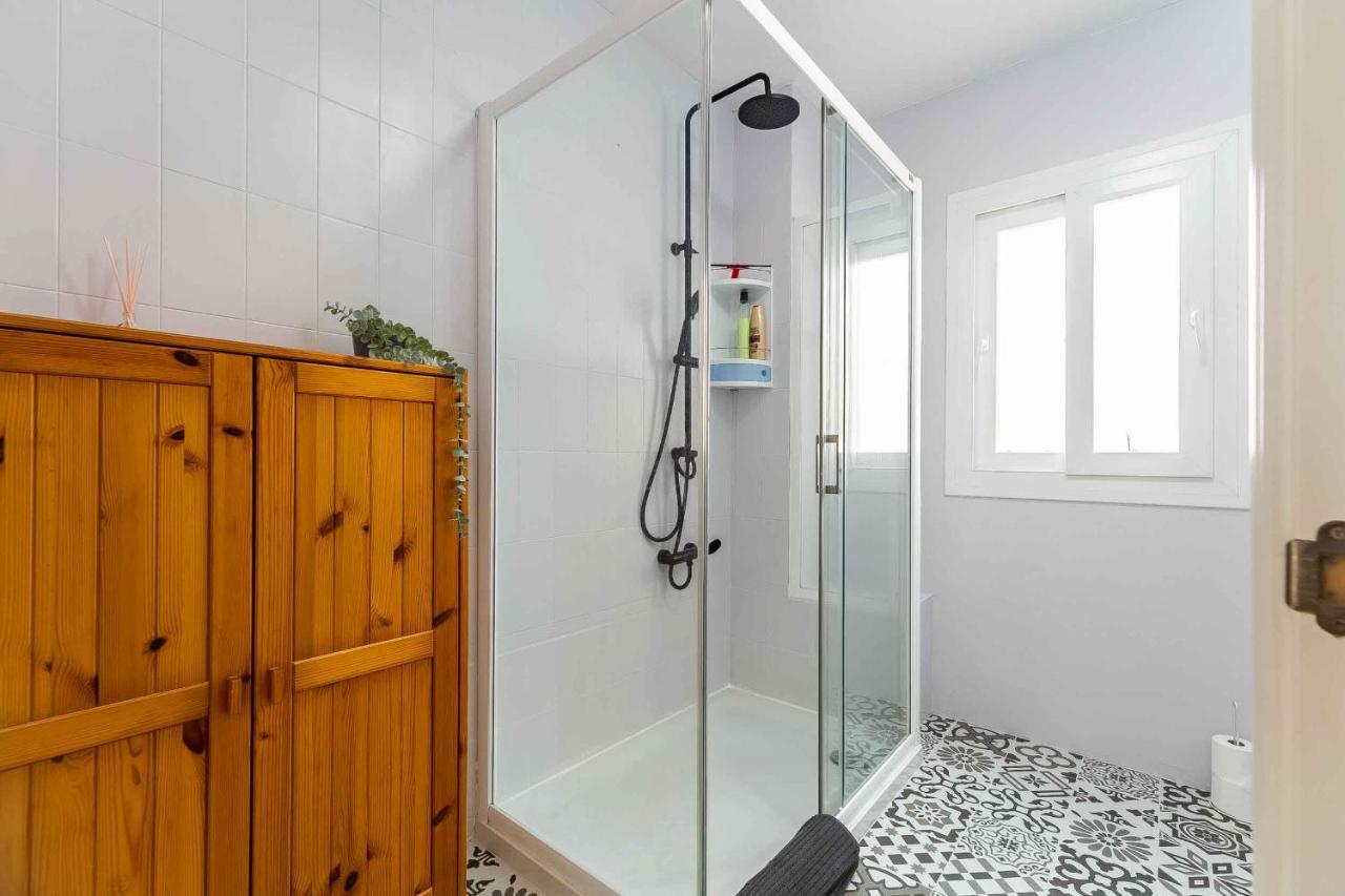 Apartamento Renovado, Tu Escapada De Vacaciones Ideal Фуeнхирола Екстериор снимка