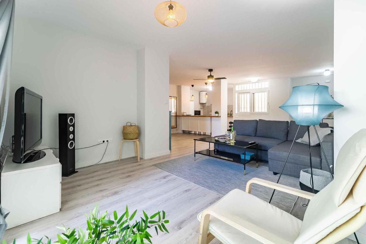 Apartamento Renovado, Tu Escapada De Vacaciones Ideal Фуeнхирола Екстериор снимка